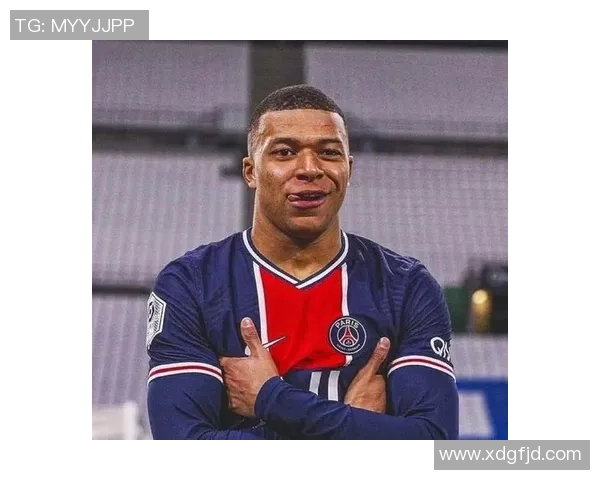 超帅姆巴佩球星头像与足球完美融合,展现青春活力与无限潜力 超帅姆巴佩球星头像与足球完美融合,展现青春活力与无限潜力